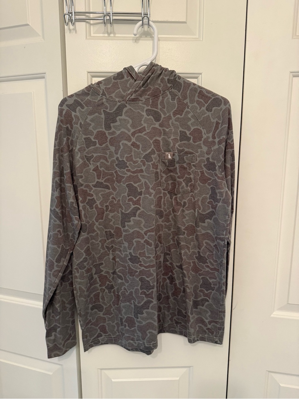 Women’s Camouflage Hooded Long-Sleeve